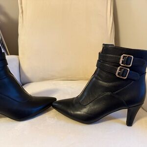 IDIFU Black Heeled Boots with Buckle Detail